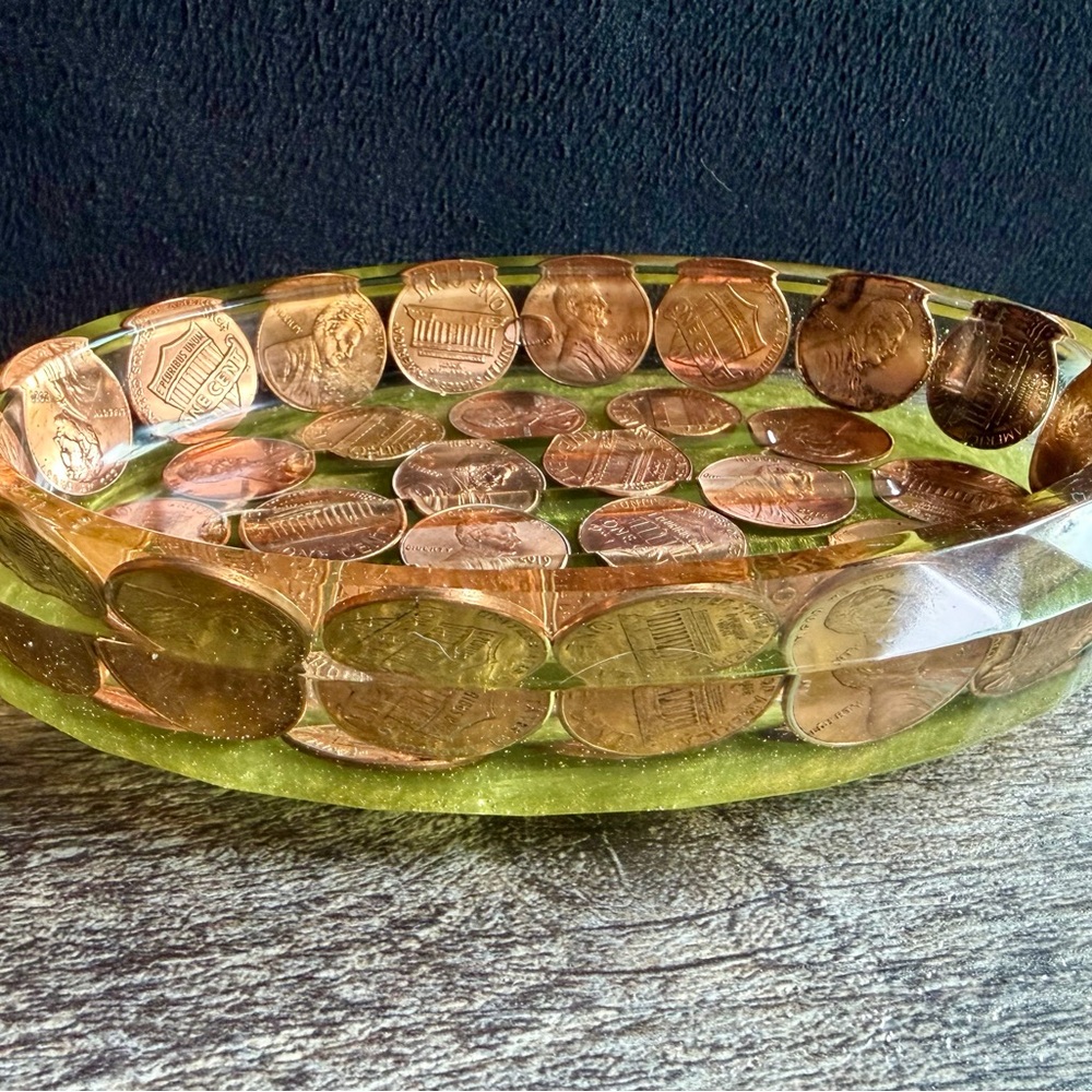 Unique Green and Copper Penny Tray/Trinket Dish/Soap Dish - Picture 3 of 8